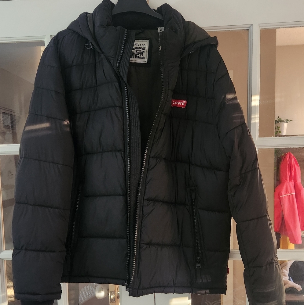 NWOT Levi's Puffer Coat
